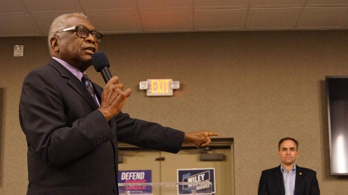 National Democrats, Republicans stump for candidates in close races across NC