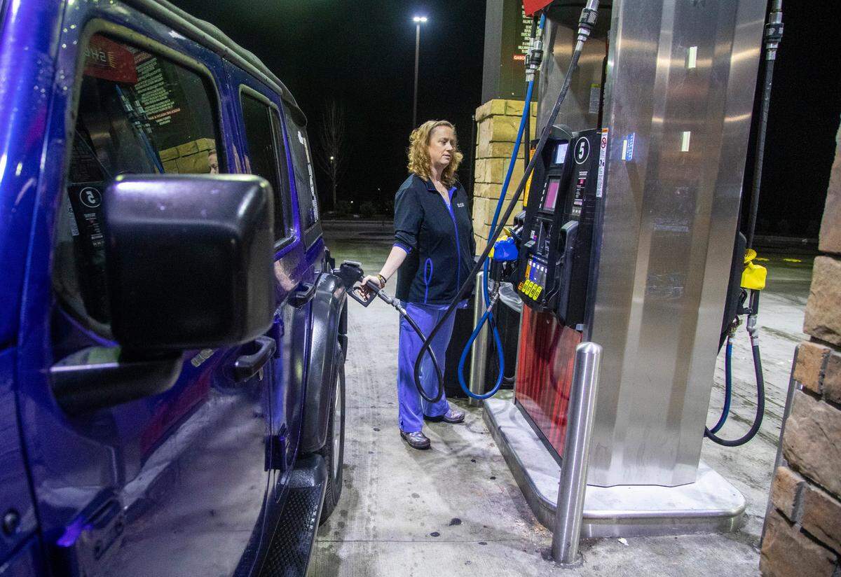Gas stations including Sheetz, Exxon and Circle K offer gas discounts for members of their free rewards programs.          
