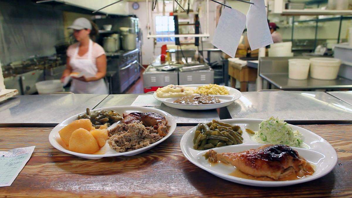 These 12 NC bucket-list joints make barbecue the old-fashioned way