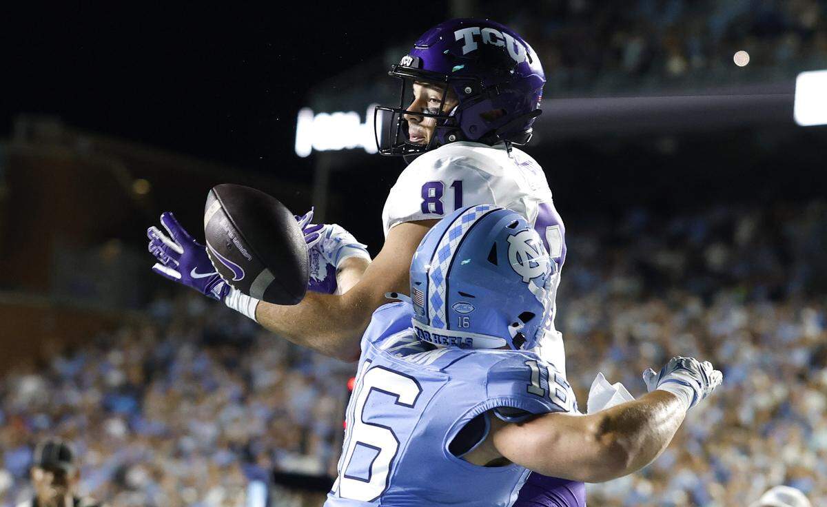 North Carolina defensive back Coleman Bryson (16) breaks up a pass intended for TCU tight end Chase Curtis (81) during the first half of UNC’s game against TCU at Kenan Stadium in Chapel Hill, N.C., Monday, Sept. 1, 2025.