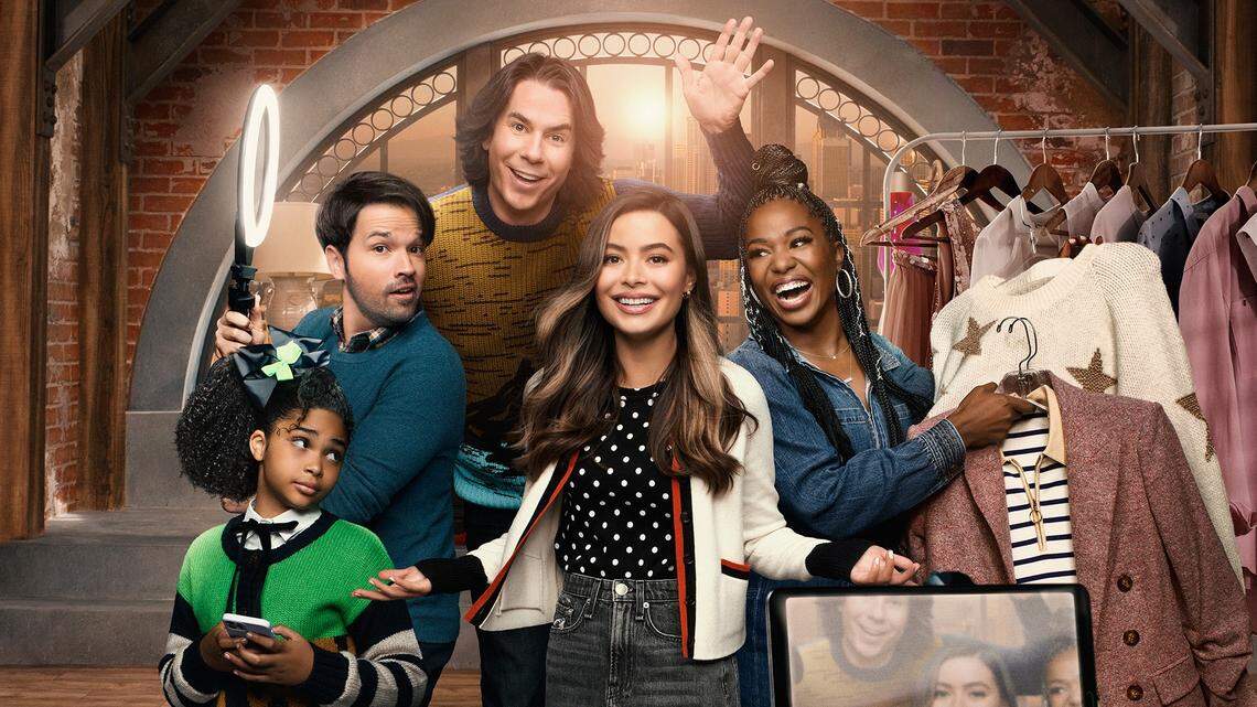 From the new Paramount+ series revival of “iCarly,” (L-R): Jaidyn Triplett as Millicent, Nathan Kress as Freddie, Jerry Trainor as Spencer, Miranda Cosgrove as Carly and Laci Mosley as Harper.