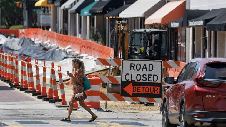 Downtown Apex merchants lose customers as construction schedule stretches into holidays