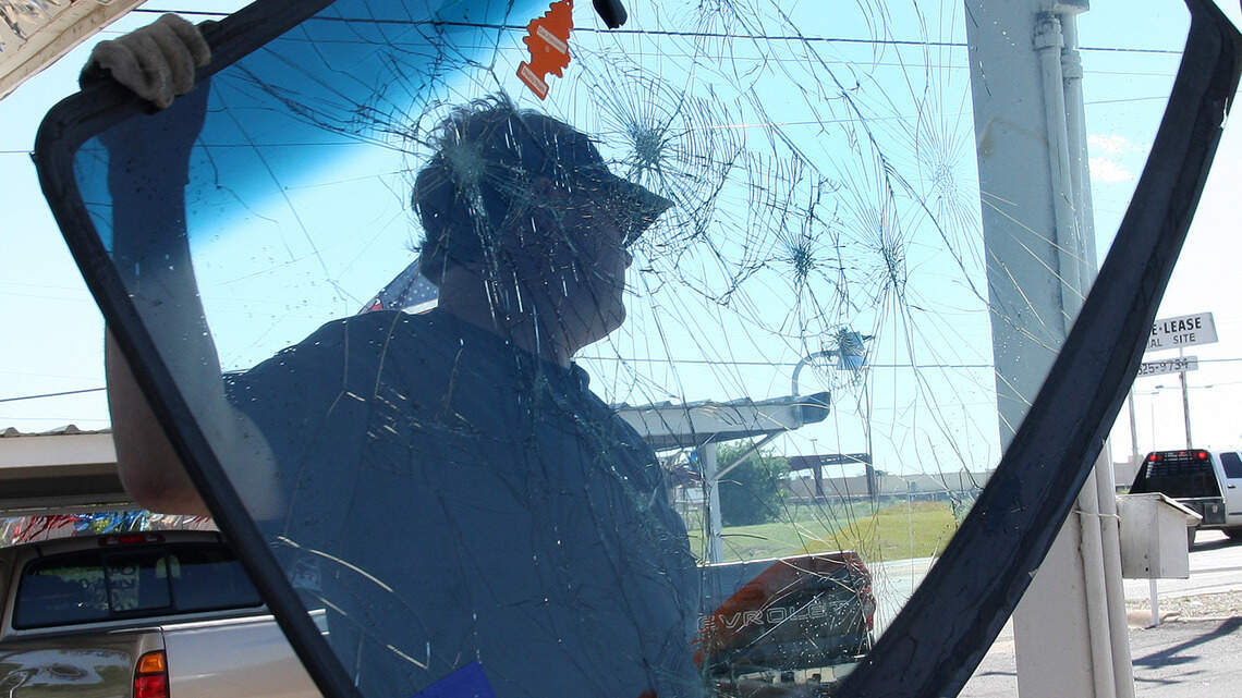 Are ‘not responsible for broken windshield’ signs legal in NC?