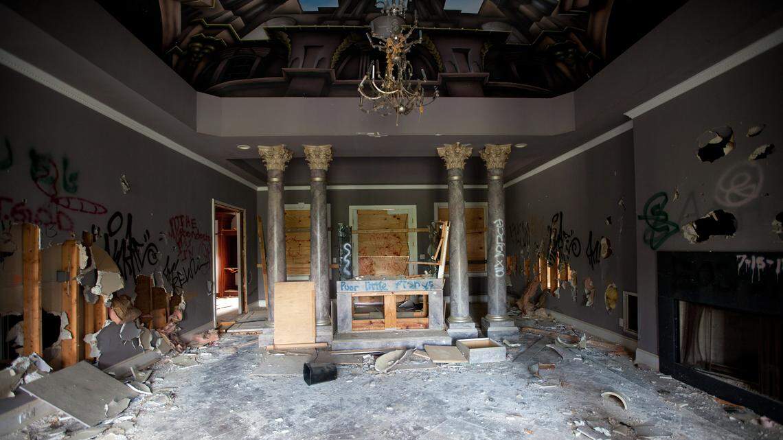 Raleigh mansion, once playground of Ponzi schemer, reborn as a $6M luxury home