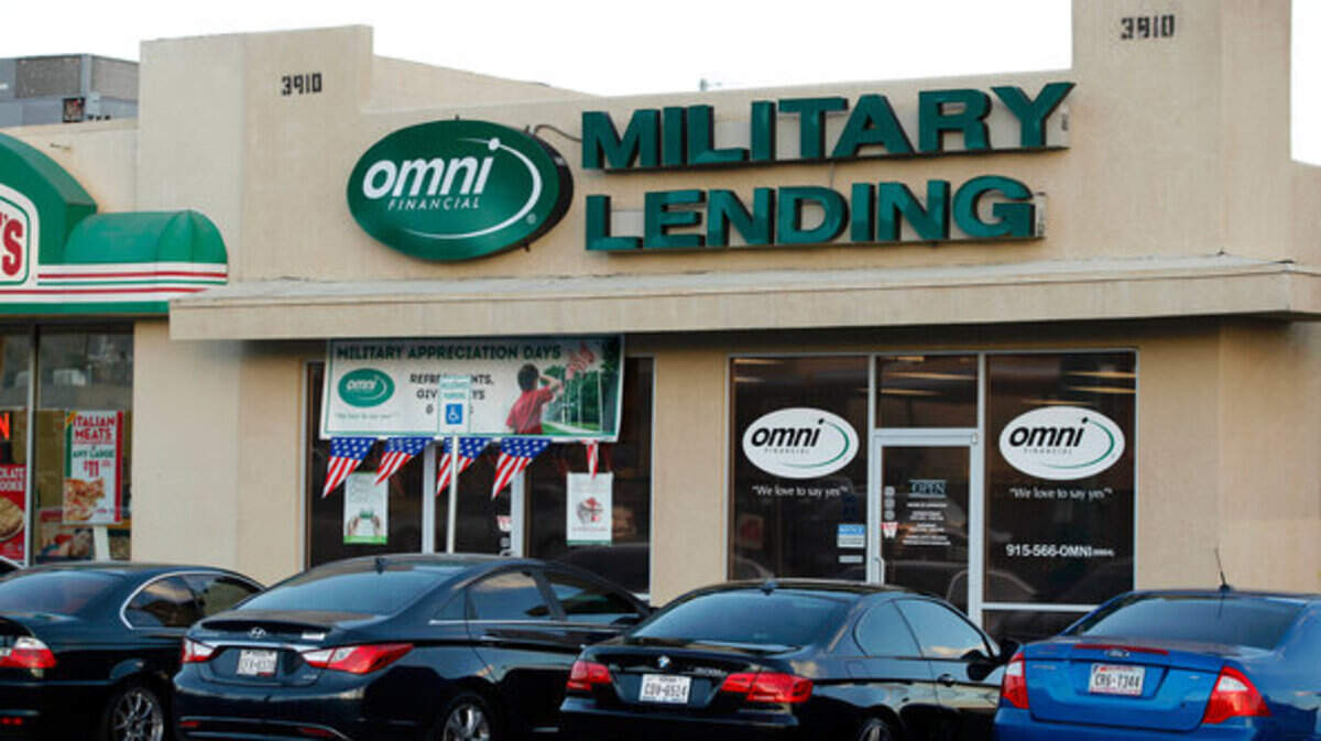 A business offering short-term loans near Fort Bliss in El Paso, Tex.