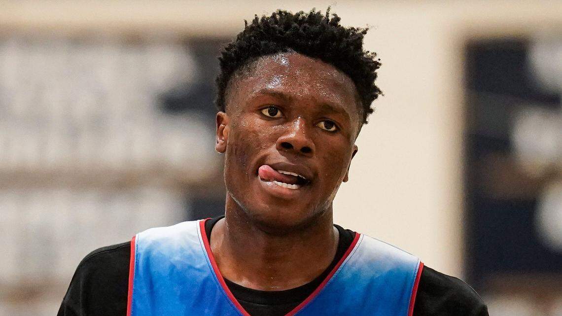 Flory Bidunga is a prized player in the high school recruiting class of 2024, and he’s officially headed to Lawrence, Kansas to play for Bill Self’s Jayhawks.