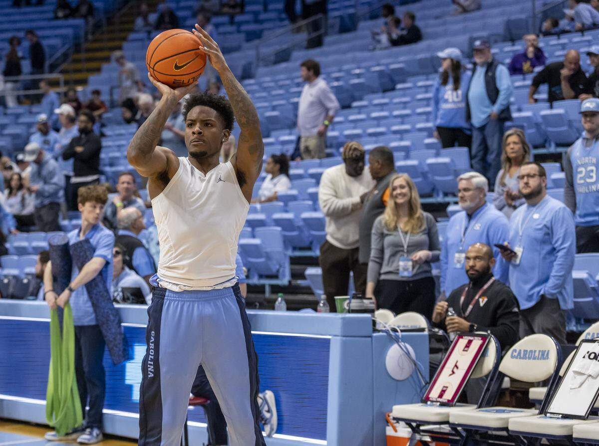 North Carolina guard Jaydon Young (4) works on his three-point shot prior to the Tar Heels’ game against Virginia Tech on Saturday, February 28, 2026 at the Smith Center in Chapel Hill, N.C.