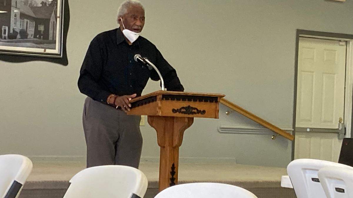 At Sampson County event, Eastern NC residents ask Cooper for protection from pollution