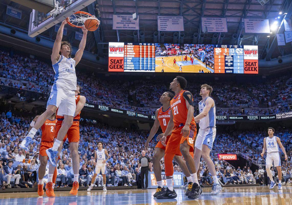 North Carolina center Zayden High (1) breaks to the basket for a dunk in the first half against Clemson on Tuesday, March 3, 2026 at the Smith Center in Chapel Hill, N.C.