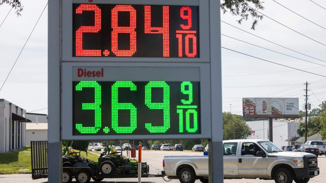 Unleaded regular gasoline has dropped below $3 a gallon at several outlets in Raleigh, like this Shell station on South Saunders Street, on Wednesday, Sept. 11, 2024.