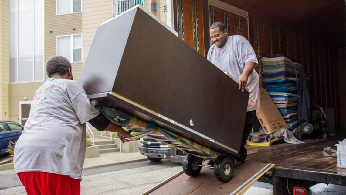 Got family or friends moving to NC? Here’s how to help them pick a moving company