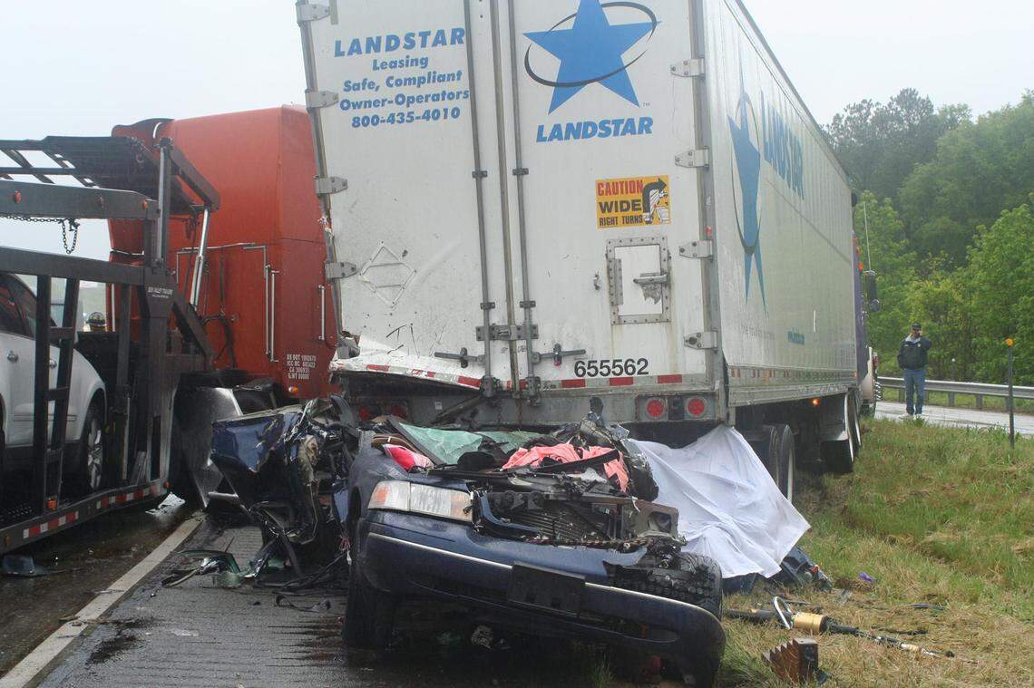 Marianne Karth’s Crown Victoria after the collision spun the car around so that it slid backwards, its trunk going under the back of another truckÕs trailer which smashed through the rear window into the back seat. KarthÕs daughter AnnaLeah died instantly, just shy of her 18th birthday. Mary, 13, died a few days later.