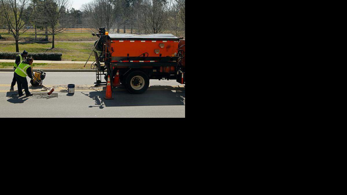 POTHOLES05-NE-032414-CCS