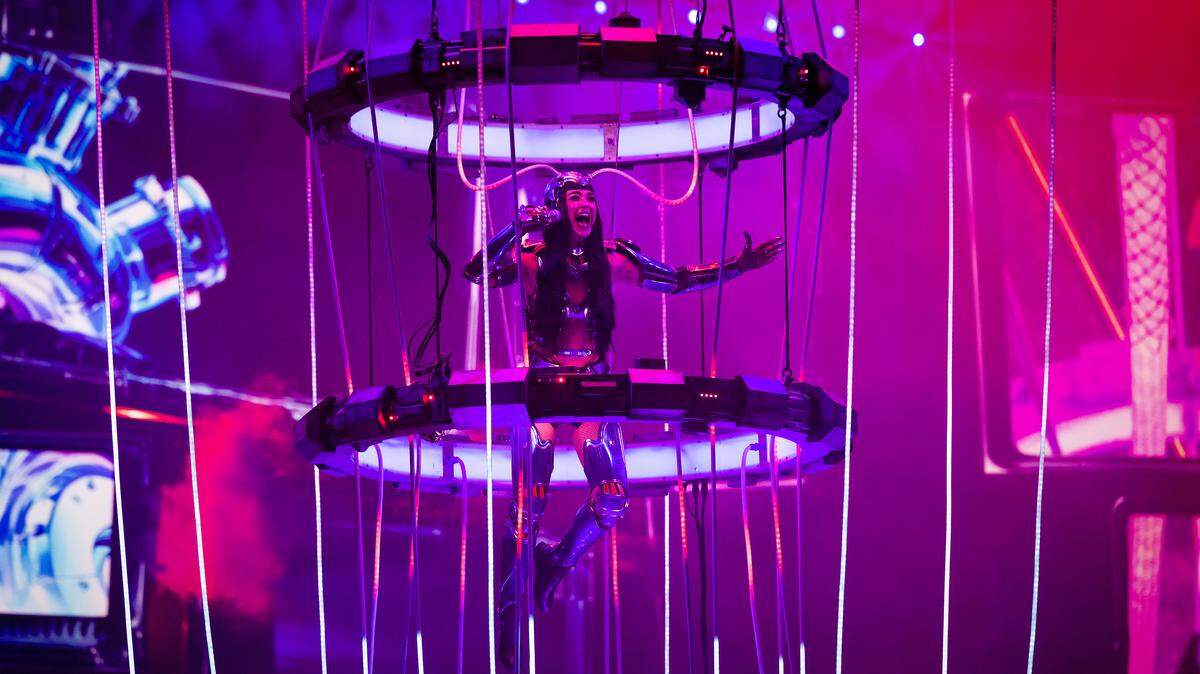 Katy Perry rises from the stage to open her concert at Raleigh, N.C.’s Lenovo Center, Sunday night, Aug. 17, 2025.