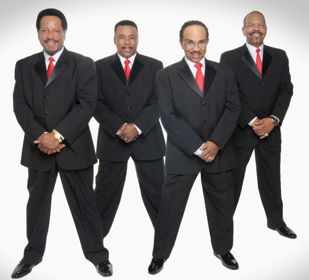 Motown Christmas music features members from The Temptations, The Miracles, The Capitols and more.