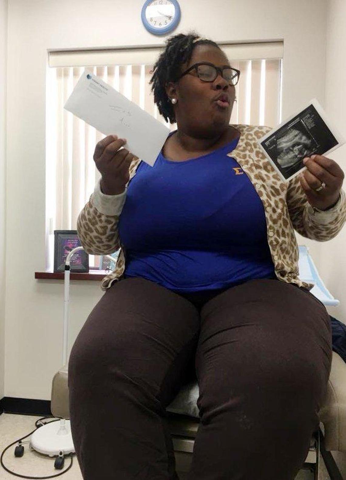 Renee Schoolfield reacts to finding out the gender of her first baby, Rayna, in January 2018.