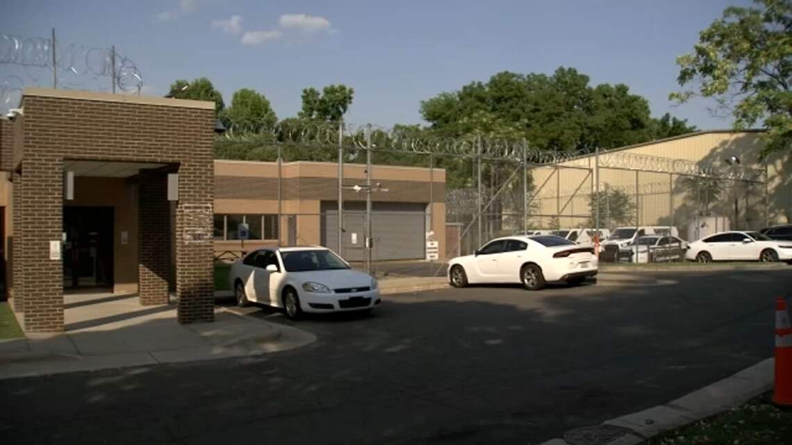 5 NC detention officers charged with arranging fight between female jail inmates