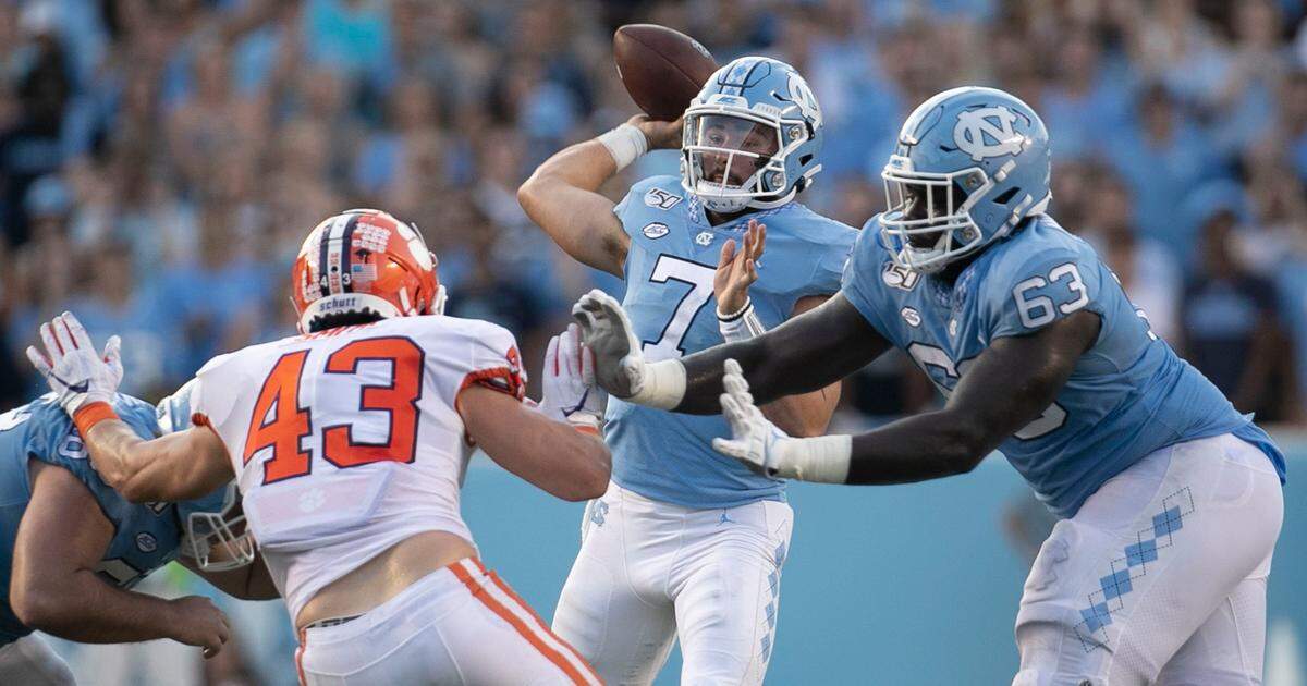 North Carolina quarterback Sam Howell (7) prepares to pass during their game against Clemson September 28, 2019 at Kenan Stadium in Chapel Hill, N.C.