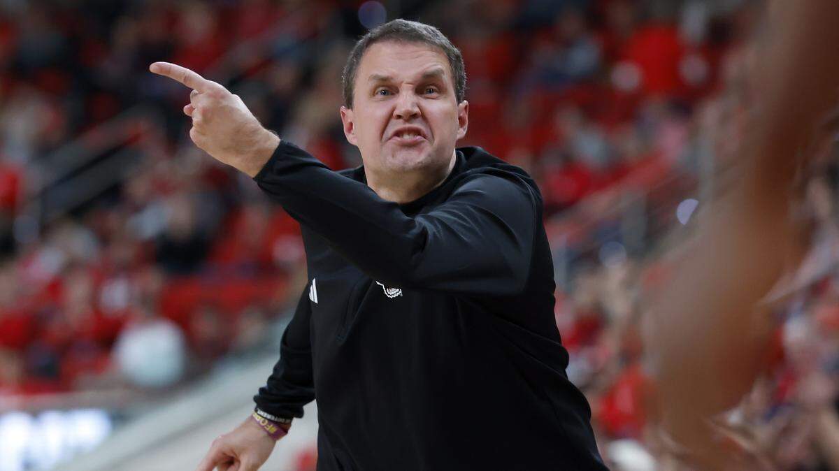 N.C. State head coach Will Wade speaks with an official during the second half of the Wolfpack’s 110-64 win over UNC Greensboro on Wednesday, Nov. 12, 2025, at Lenovo Center in Raleigh, N.C.