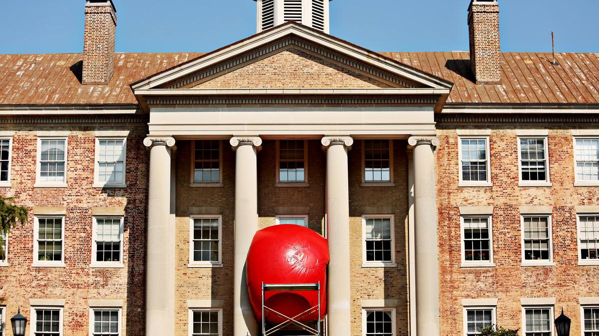 
The Ackland Art Museum brought the RedBall project, a traveling art piece by artist Kurt Perschke, to Chapel Hill in celebration of its 60th anniversary. The RedBall is installed at UNC’s South Building on Thursday morning, Sept. 20, 2018, and will move to a different location in Chapel Hill every day through Sept. 26th.
