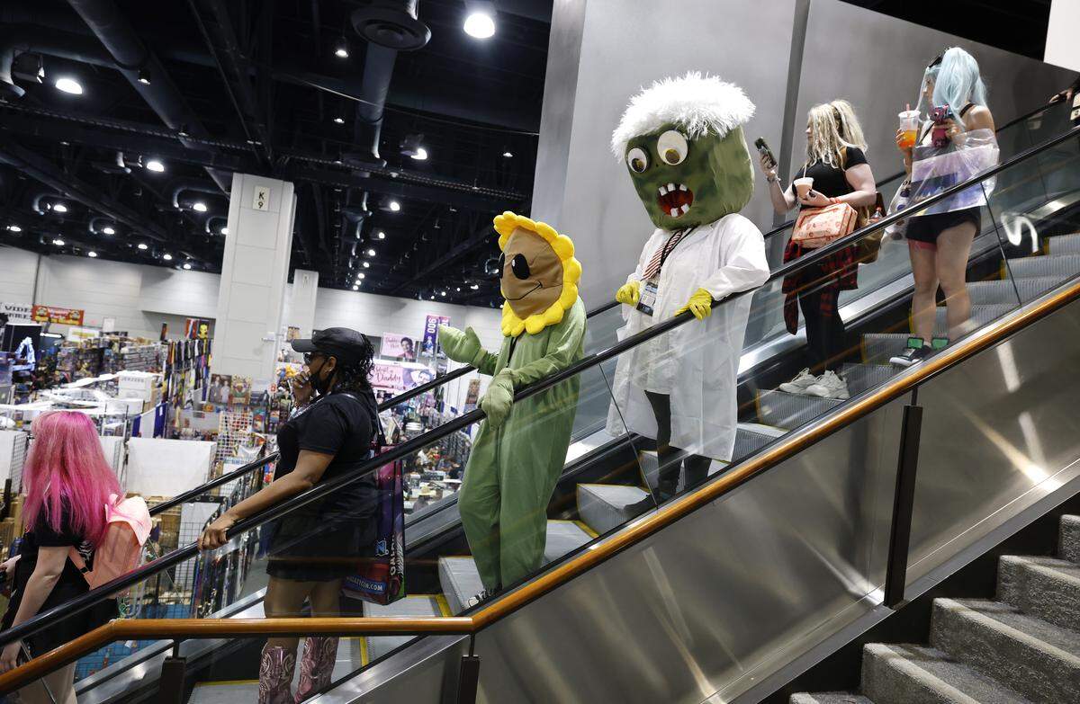 Attendees head down to the Exhibit Hall during GalaxyCon Raleigh at the Raleigh Convention Center Saturday, July 26, 2025.