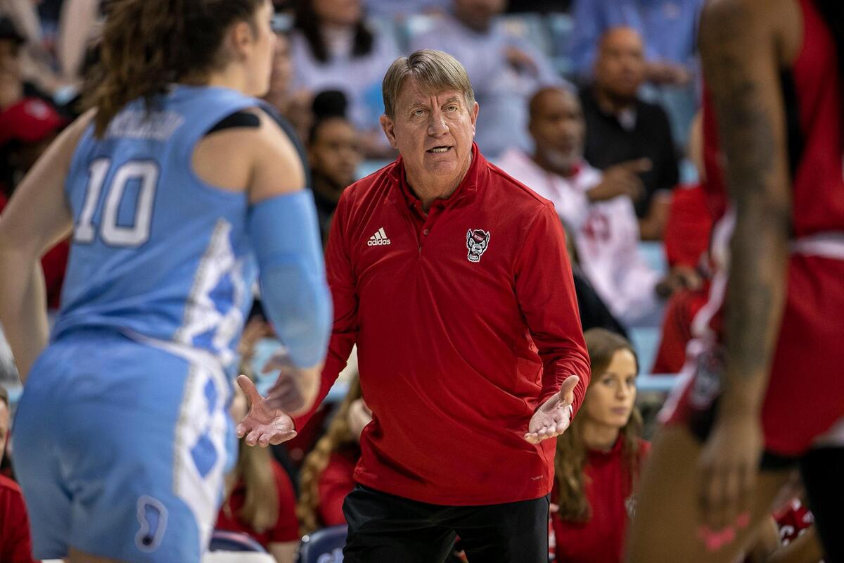 N.C. State coach Wes Moore directs his team on defense in the second quarter against North Carolina on Sunday, January 15, 2023 at Carmichael Arena in Chapel Hill, N.C