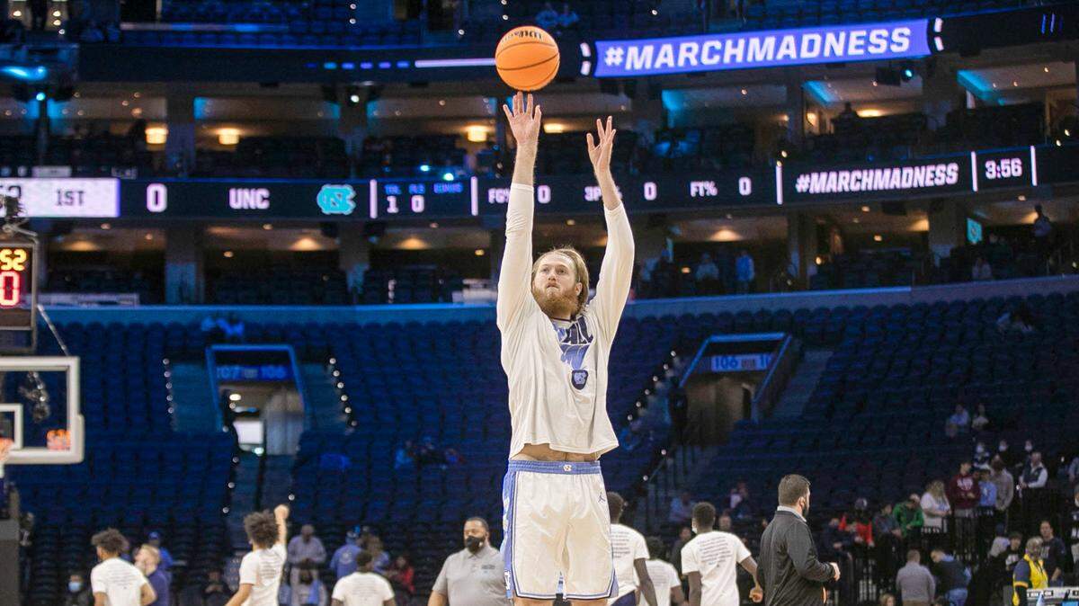 North Carolinaís Brady Manek (45) works on his three-point shot prior to the Tar Heelsí game against Saint Peterís in the NCAA East Regional final on Sunday, March 27, 2022 at Wells Fargo Center in Philadelphia, Pa.