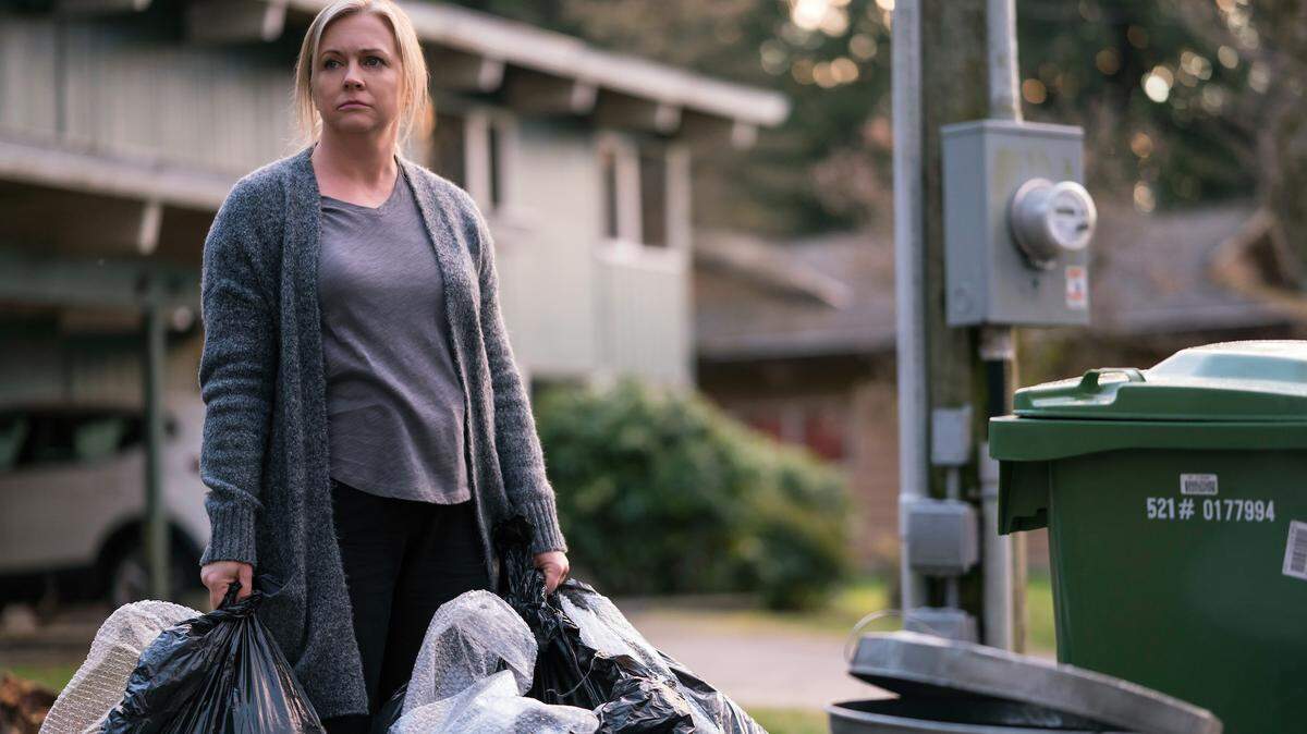 Melissa Joan Hart plays a nurse with a hoarding problem in the Lifetime movie “Dirty Little Secret.”