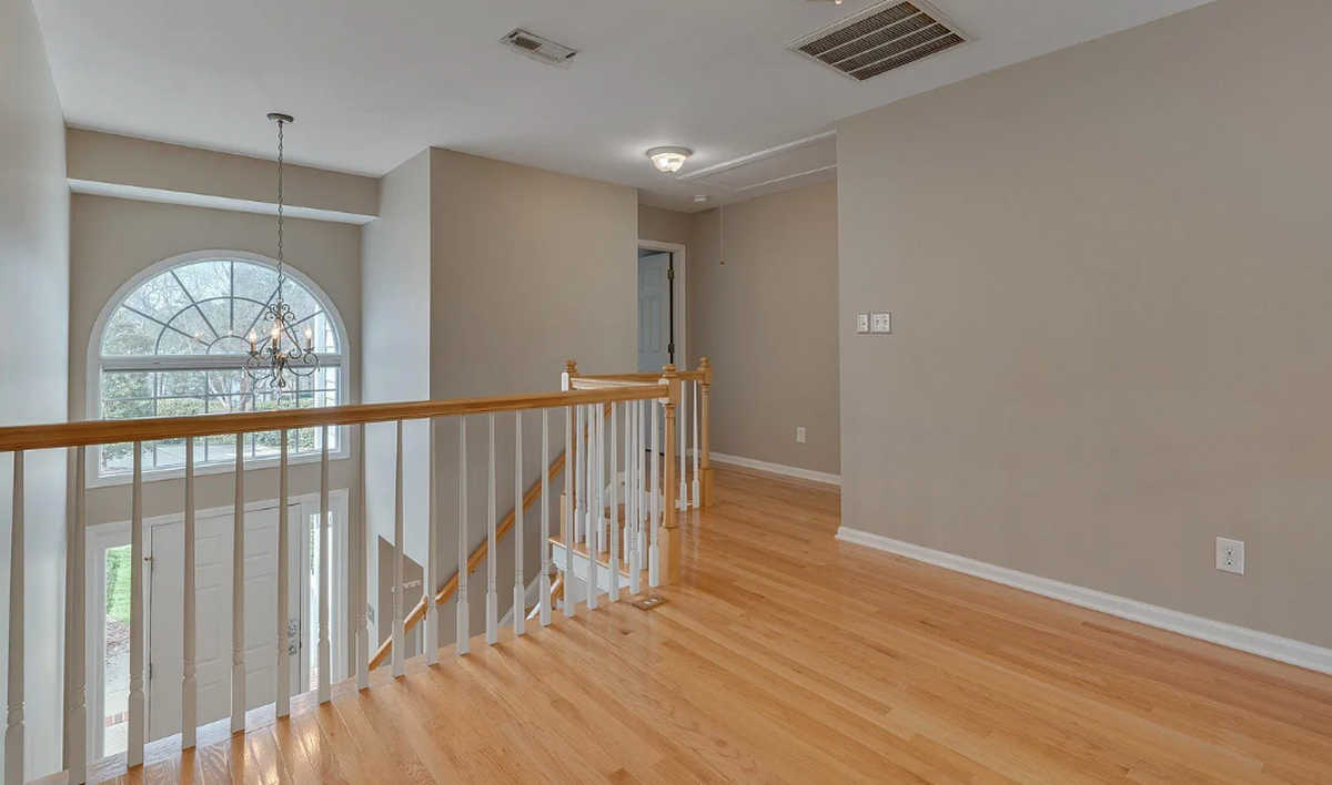 3 Lake Hill Dr, Durham, 27713