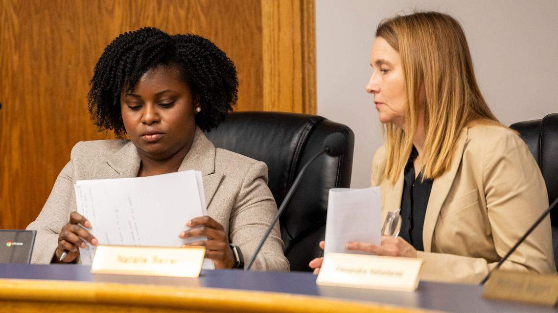 Report: Bad calculations, lack of communication blamed for Durham school salary issues