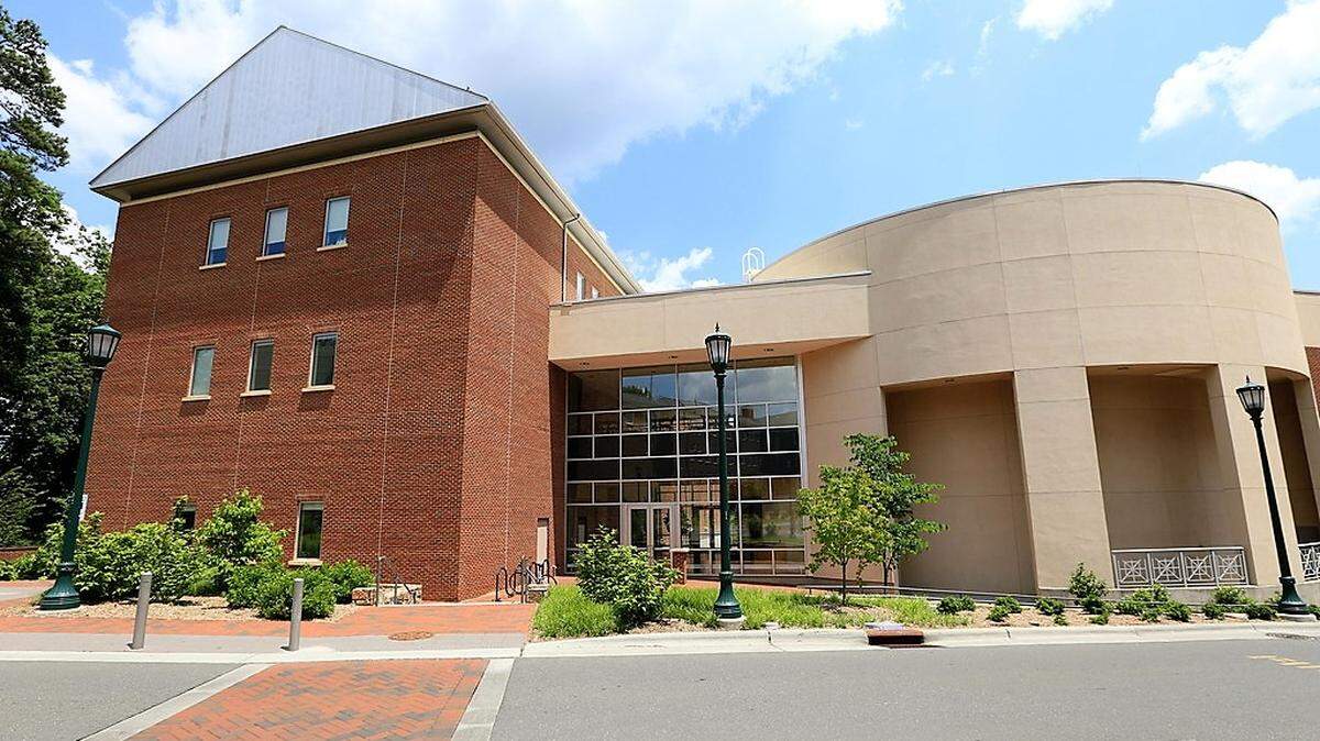 A former administrative manager in the Sonja Haynes Stone Center for Black Culture and History was in court Jan. 10, 2023, on charges that she improperly spent over $60,000 on trips, car rentals and purchases.