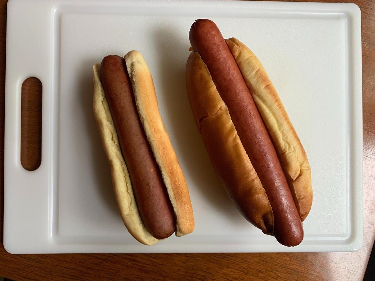The hot dogs at Sam’s Club, left, and Costco, right, are each advertised as quarter-pound franks, but in a side-by-side comparison, one was clearly larger.