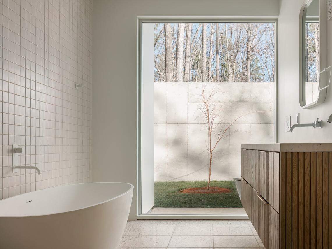 6358 Pathway Ct, Chapel Hill, NC 27516