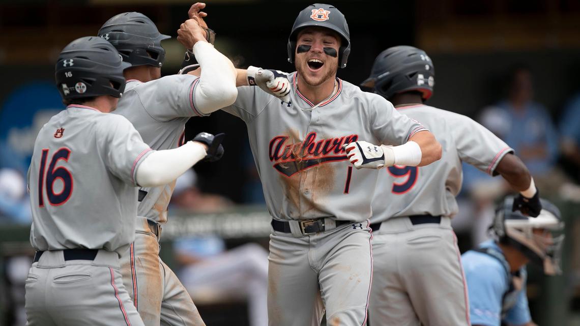 First-inning explosion sends Auburn to College World Series