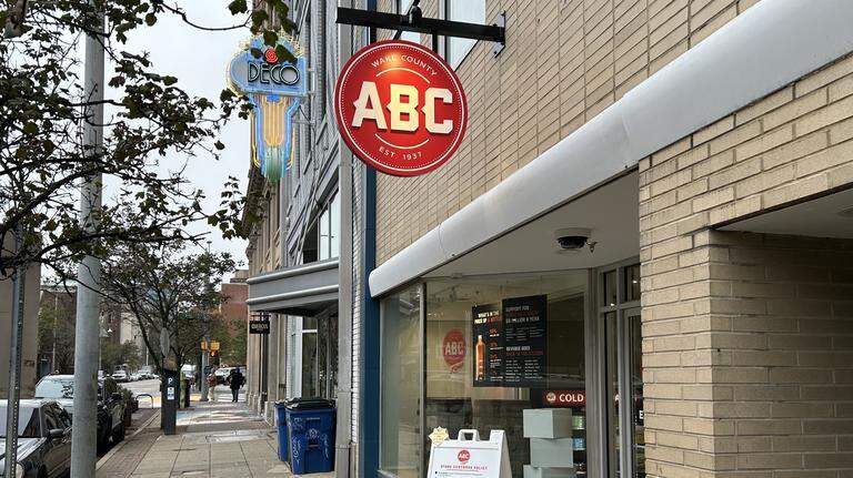 Are ABC stores open on Memorial Day? Where to buy booze during a holiday weekend