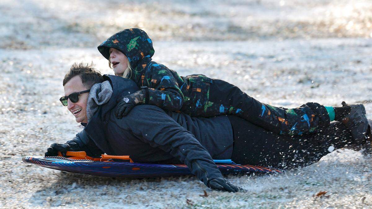 Snow, sleet and ice make rare appearance in central NC. Check out photos from the storm