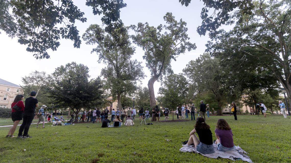 During fall migration, residents are encouraged to turn off lights at night.