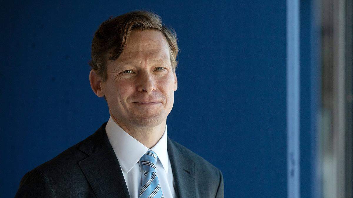 Lee Roberts became interim leader at UNC-Chapel Hill this year.