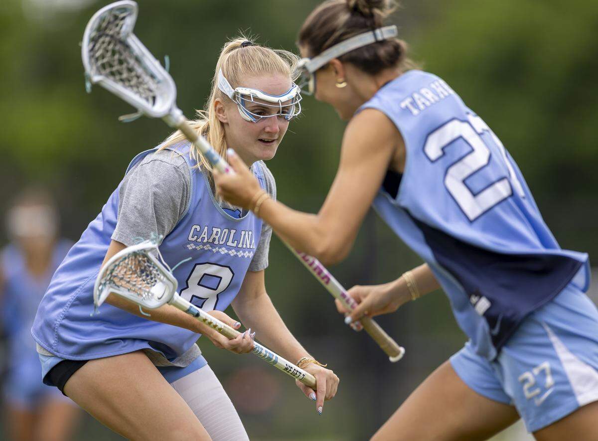 North Carolina defender Sam Forest (8) defends teammate, midfielder GraceAnn Leonard (27), during the Tar Heels’ practice on Wednesday, May 6, 2026 in Chapel Hill, N.C. 