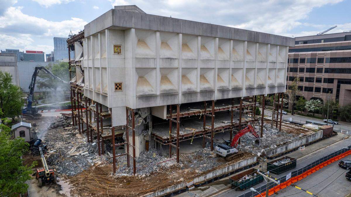 The upper floors of the Bath Building were once used for public health labs and did not have windows. The building in downtown Raleigh, once used by the N.C. Department of Health and Human Services for lab and storage space, is being demolished Tuesday, April 8, 2025.