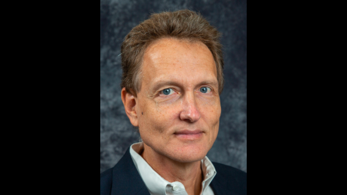 Libertarian Bob Drach is running for N.C. auditor.