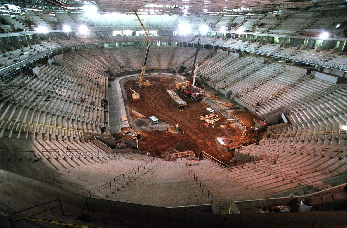 AREANACAM2.MW.040999.TSS--RALEIGH--A view from the second level of the new Entertainment and Sports Arena currently under construction. The Centennial Authority is installing an arena camera that will feed images to the World Wide Web and television to show progress in construction. This view is from the north end of the arena. staff/scott sharpe