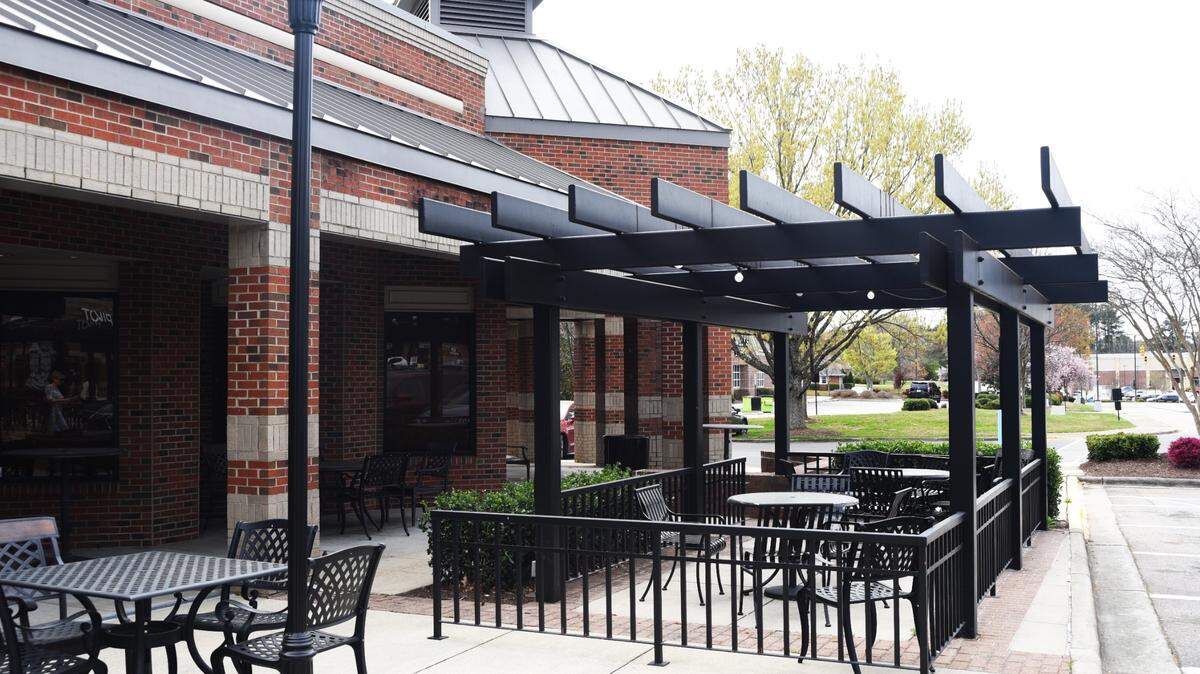 After 10 years in business, the Leesville Tap Room’s latest owners have closed the North Raleigh sports bar.