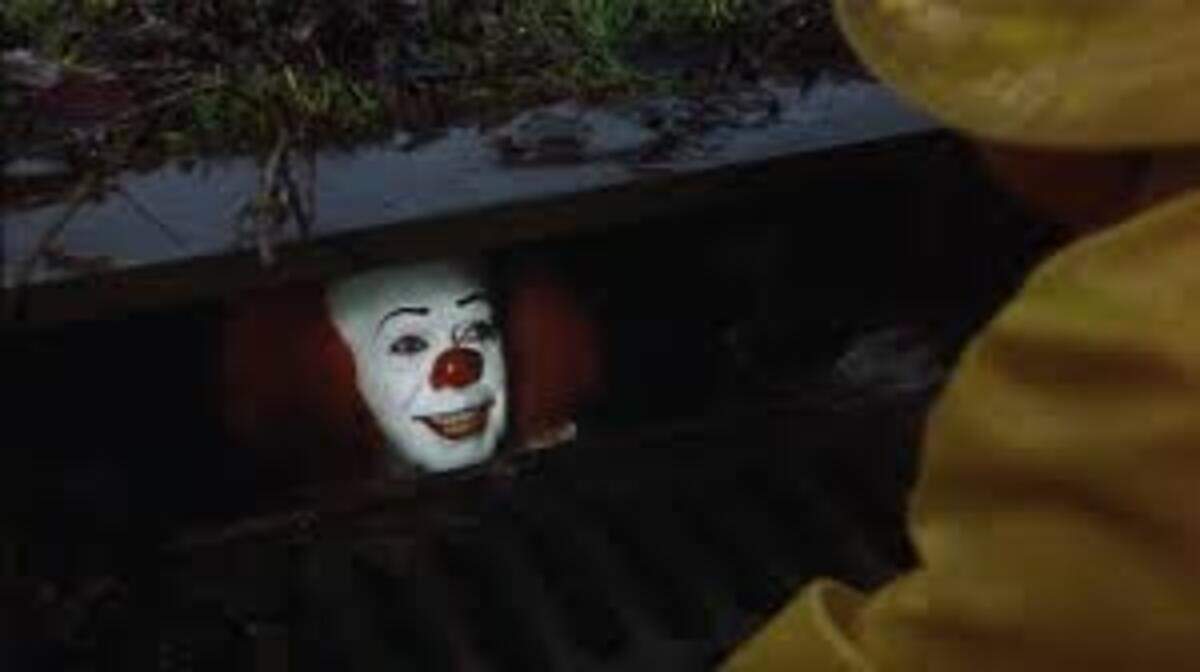 In the 1990 TV movie “Stephen King’s It,” seven friends struggle with a demon they first encountered 30 years earlier in their Maine hometown.