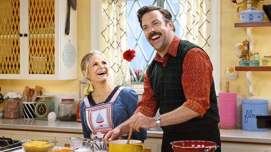 Amy Sedaris and Jason Sudeikis in the Season 3 premiere of “At Home with Amy Sedaris” on truTV.