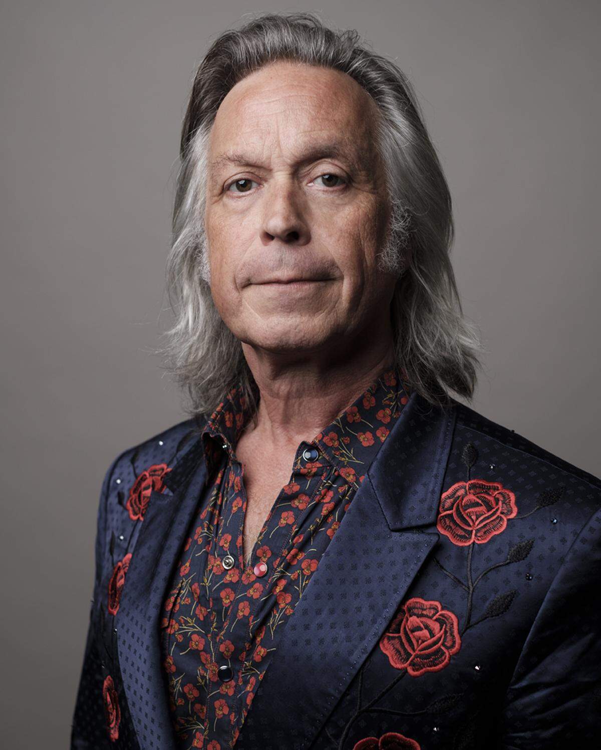 Jim Lauderdale is one of the hosts at the International Bluegrass Music Association awards.