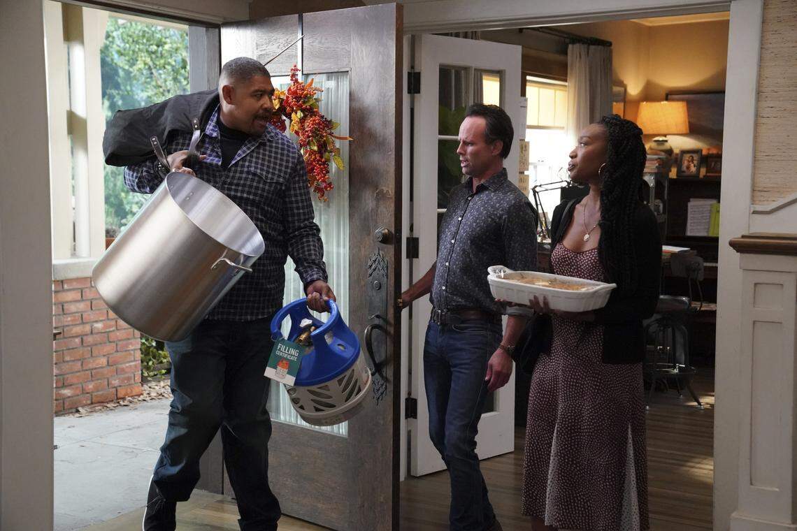 On a special Thanksgiving episode of “The Unicorn,” Wade (Walton Goggins) and his daughters, Grace and Natalie (Ruby Jay and Makenzie Moss), tackle hosting a traditional Thanksgiving dinner for friends and extended family. Also, Ben (Omar Miller) attempts to make a fried turkey for the first time.