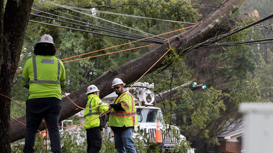 Check Triangle power outages on these maps as Tropical Storm Ian leaves NC behind