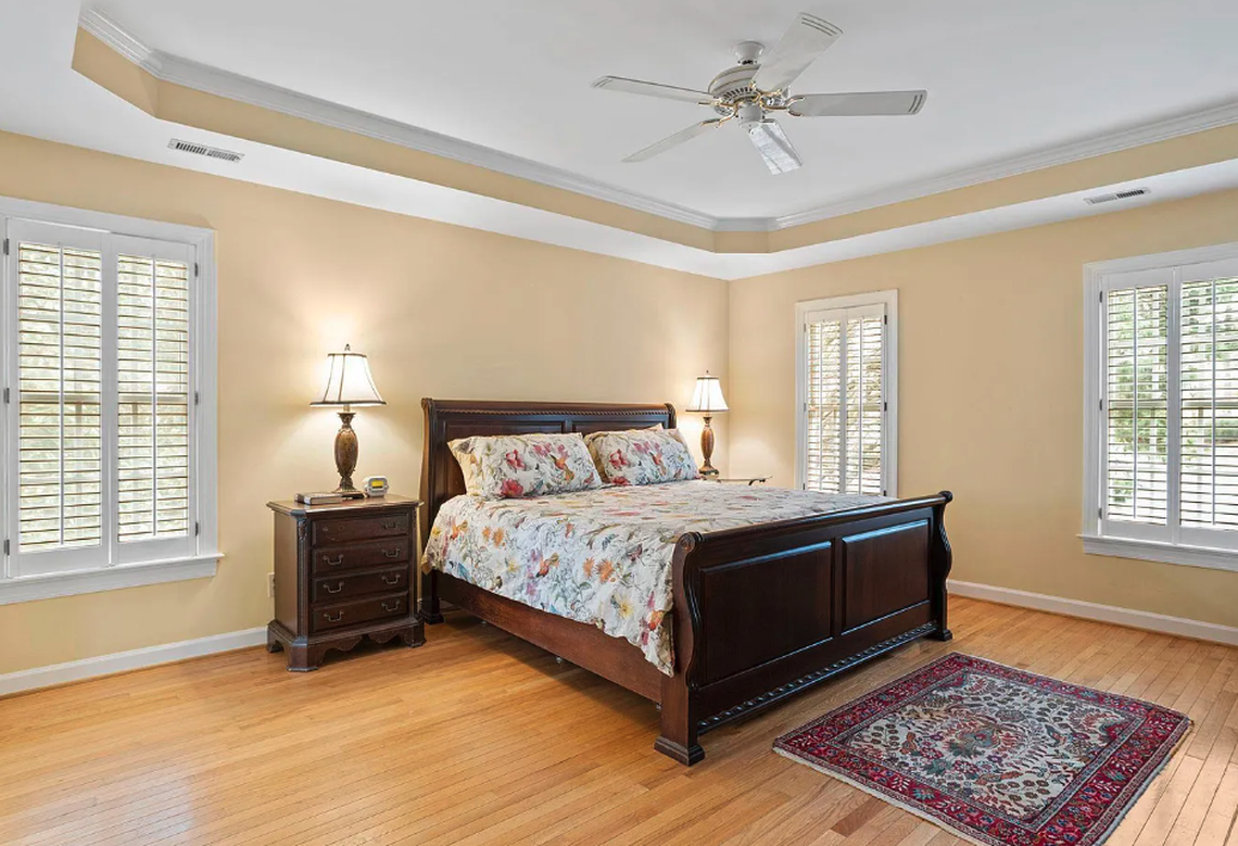 1061 Vestavia Woods Dr, Raleigh, 27615