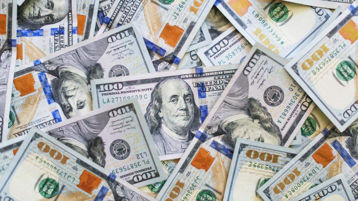 Tuesday, Kentucky Lottery Corp. announced a Somerset man won $500,000 on a scratch-off ticket in January.
